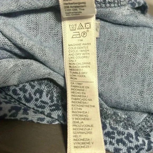 Athleta  Tee - Picture 6 of 7